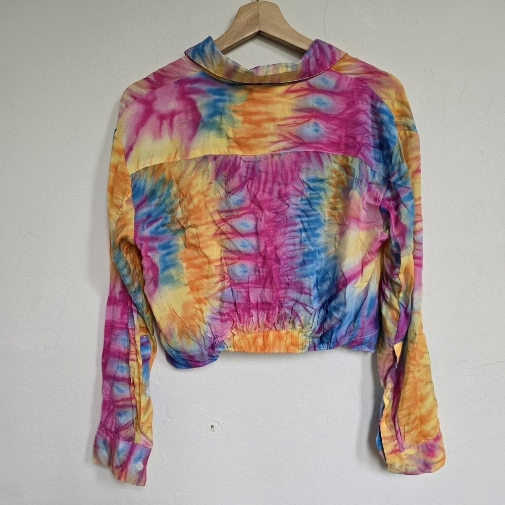 Muy Muy Fancy Tie-Dye Button-Up Cropped Colorful Shirt Size Medium - Picture 13 of 16